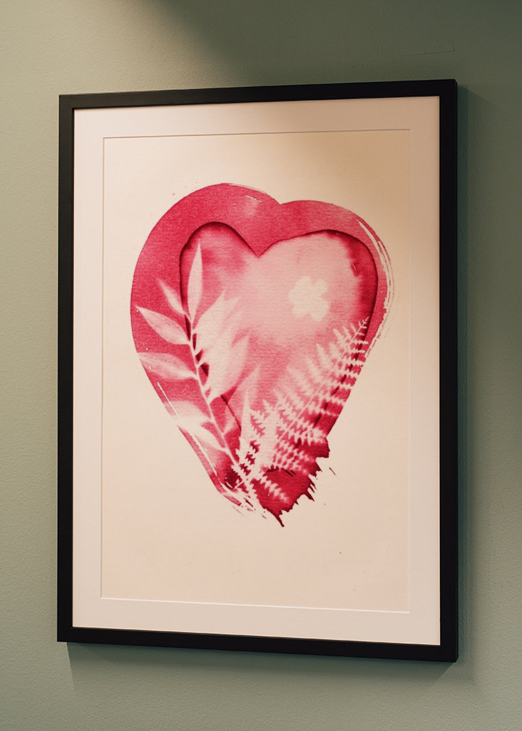 Rotes Herz mit Blättern