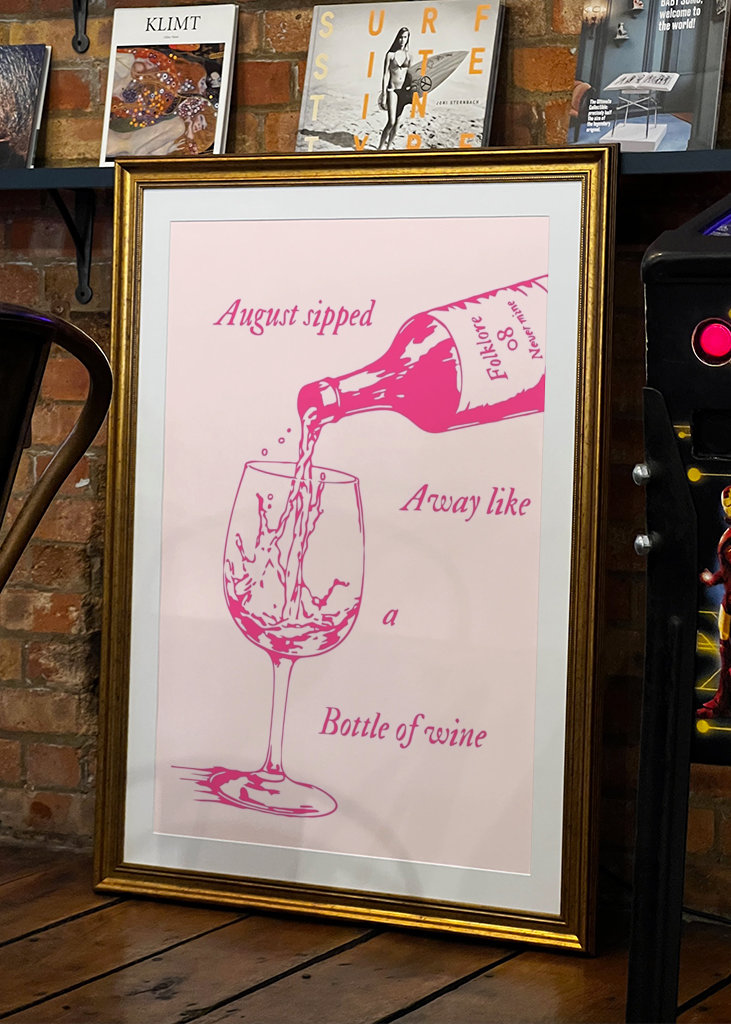 Taylor Swift - August