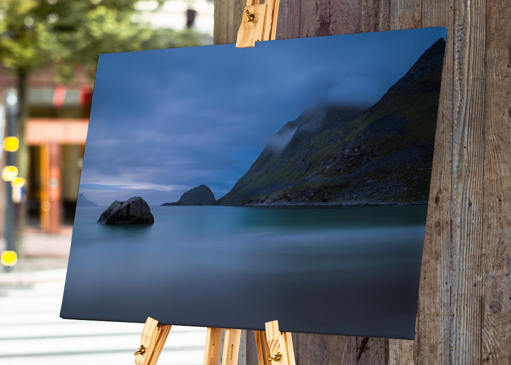 Silence at the ocean