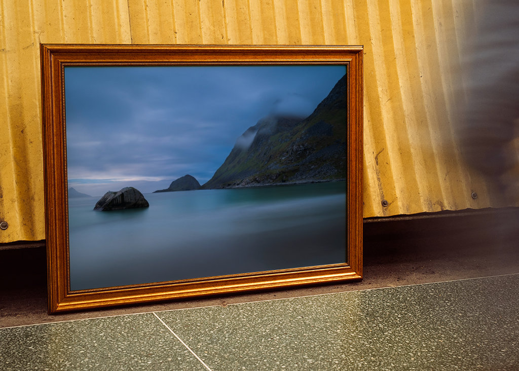 Silence at the ocean