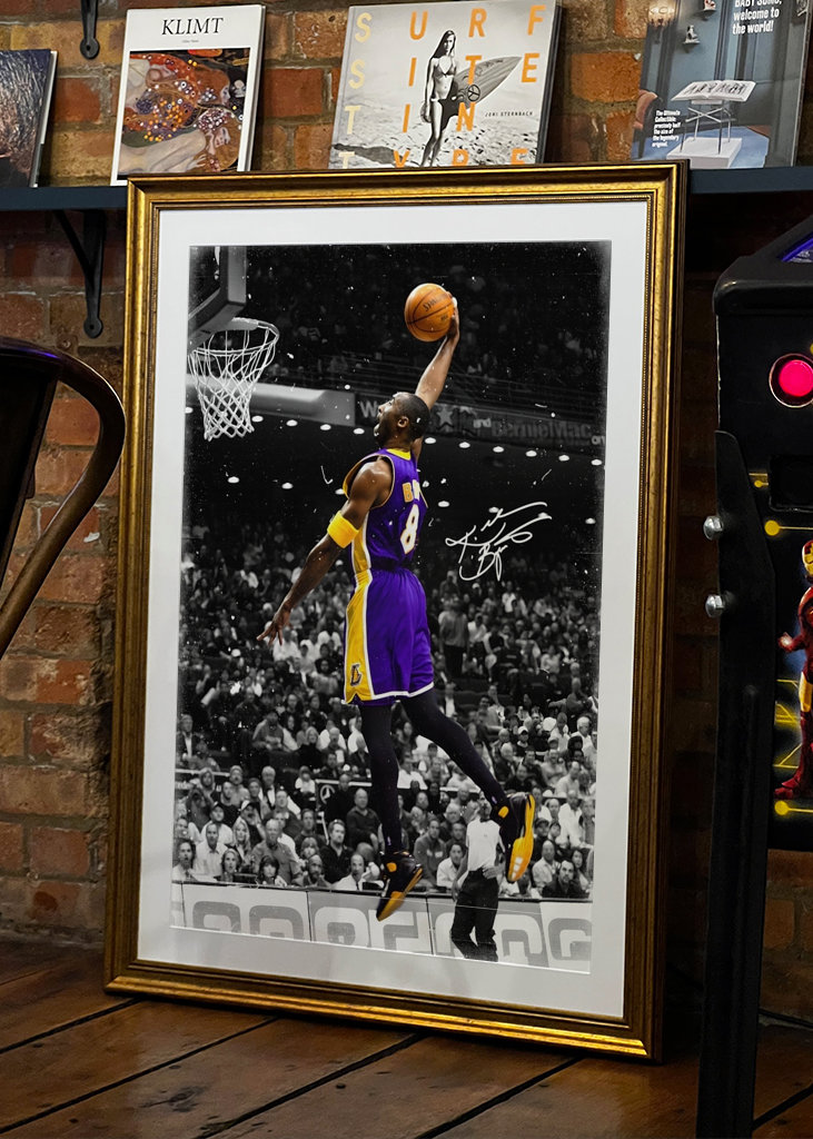 Kobe Bryant Signature