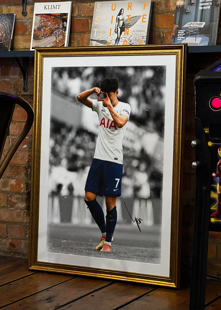  Podpis syna Tottenhamu