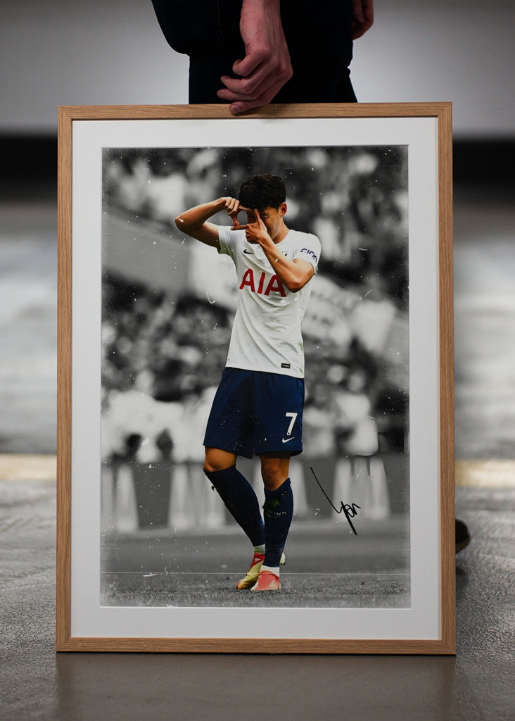  Podpis syna Tottenhamu