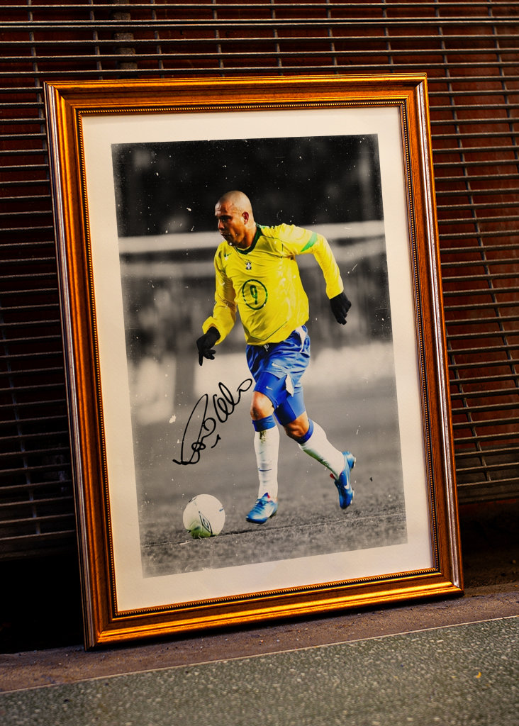 ronaldo R9 Signature