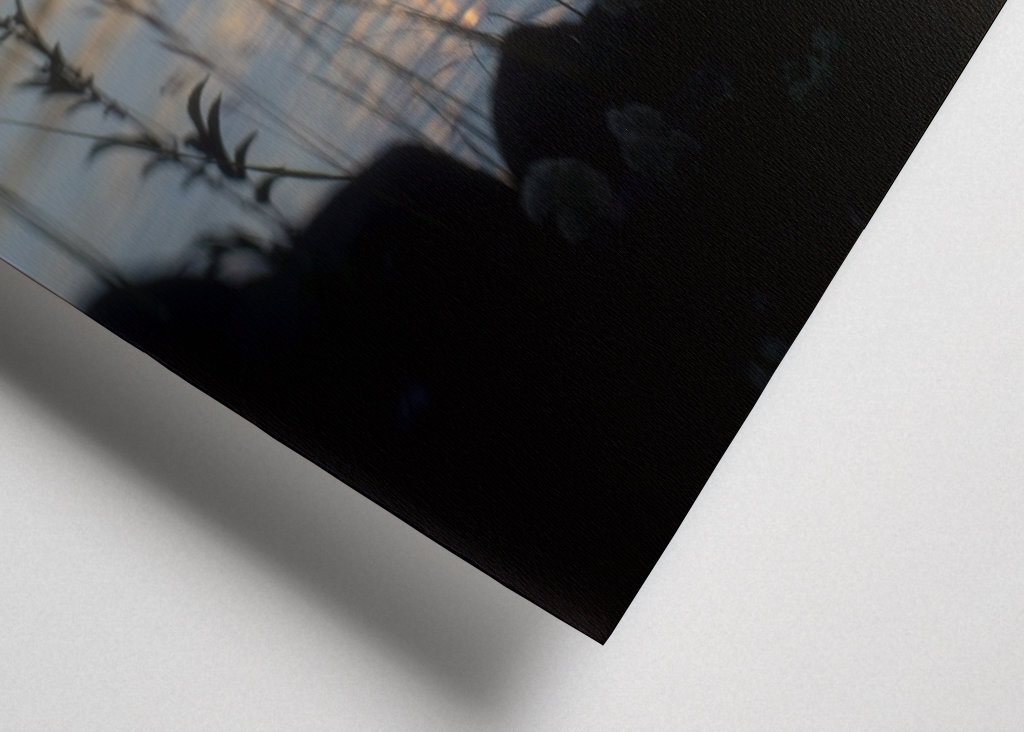 Sonne zur Meerenge in der Hütte