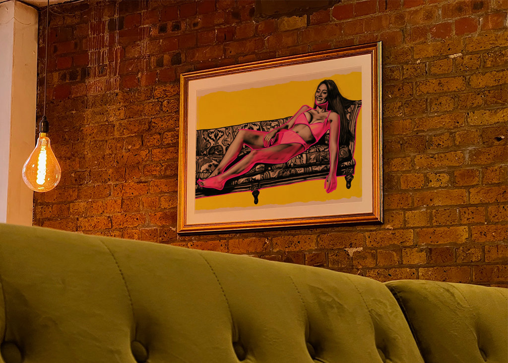 Modelo femenina en iluminador