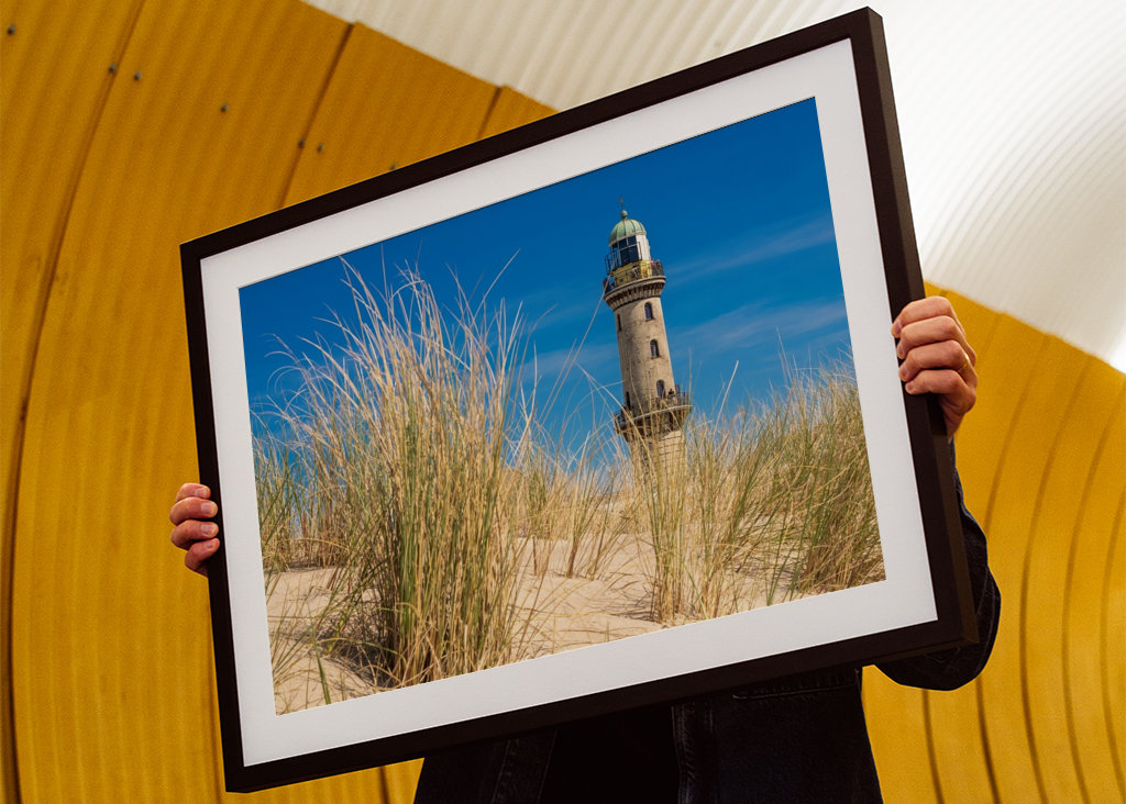 Leuchtturm in den Dünen