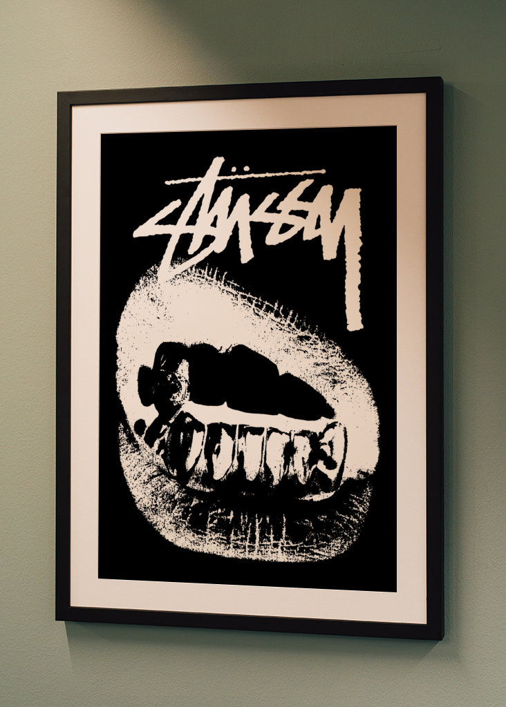 hypebeast lips black white