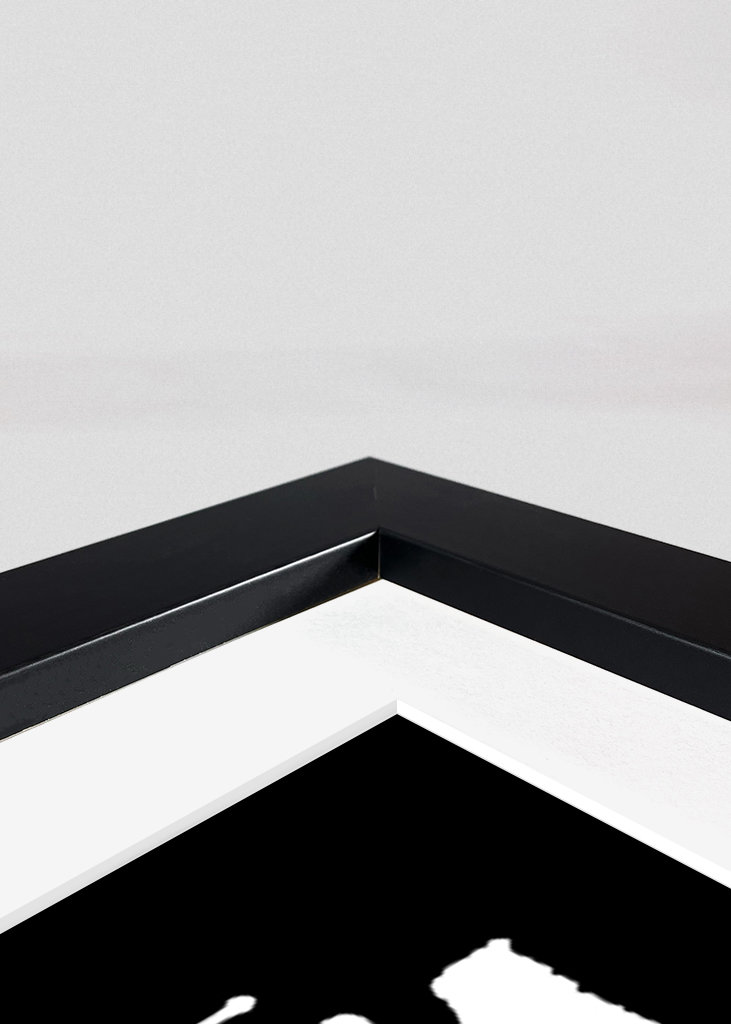 hypebeast lips black white