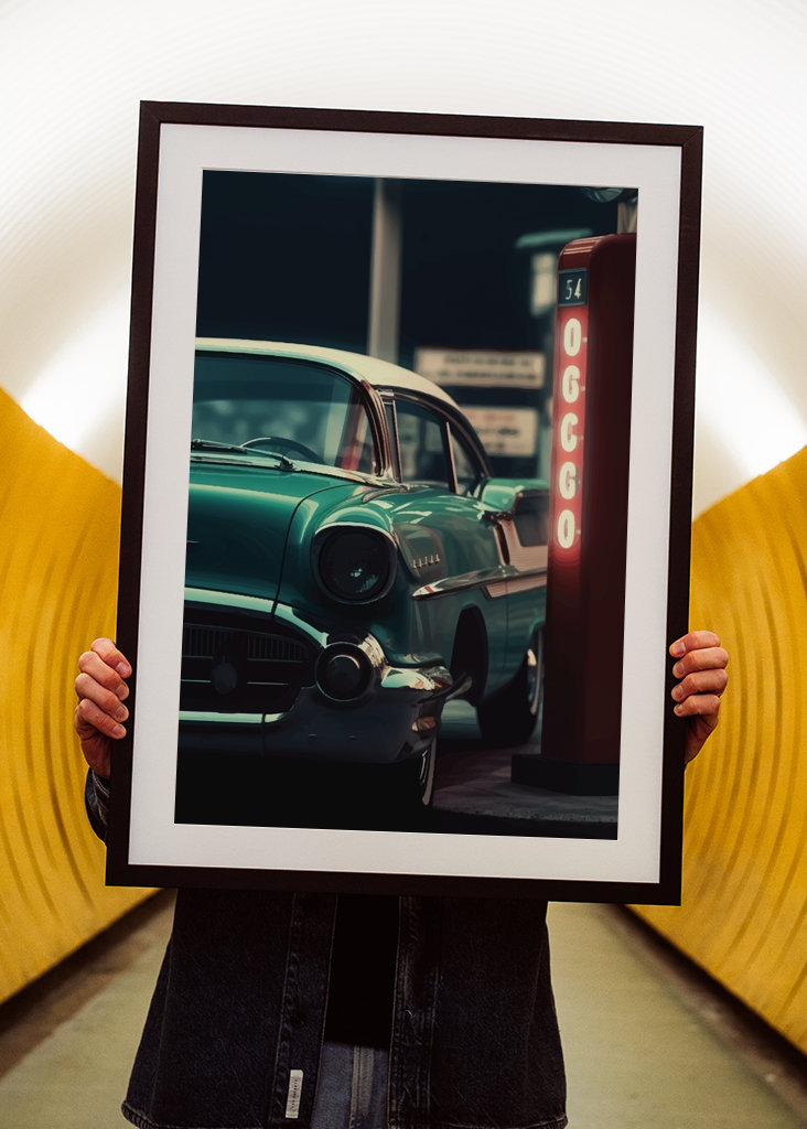 Staré auto s čerpací stanicí