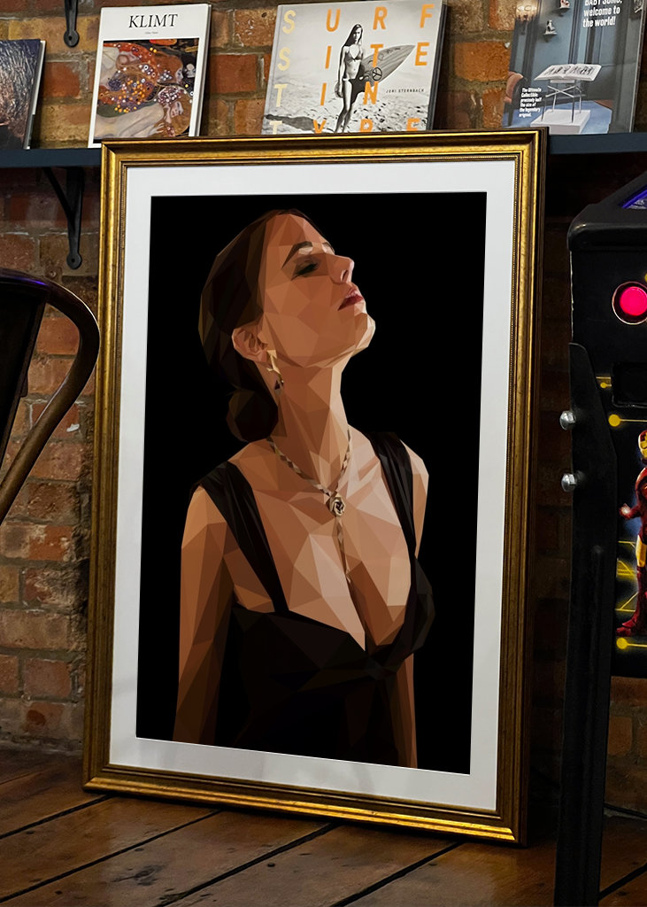 Vesper lynd bond girl