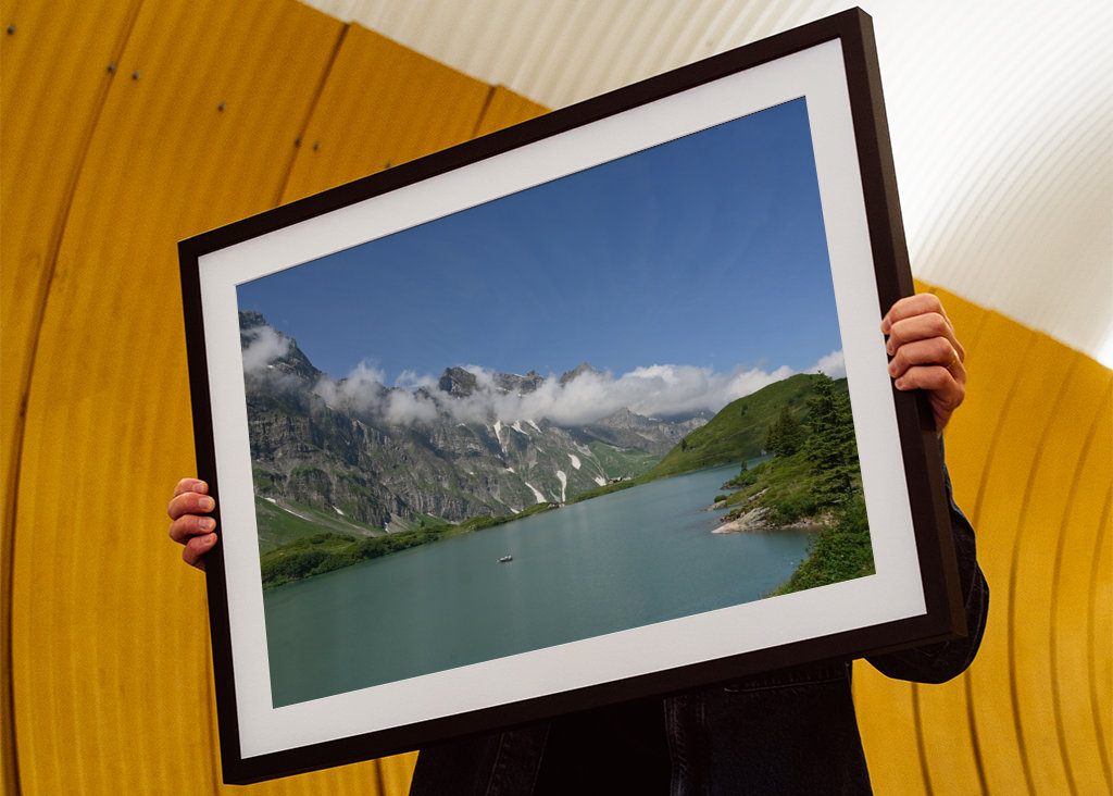 Le bateau dans le lac