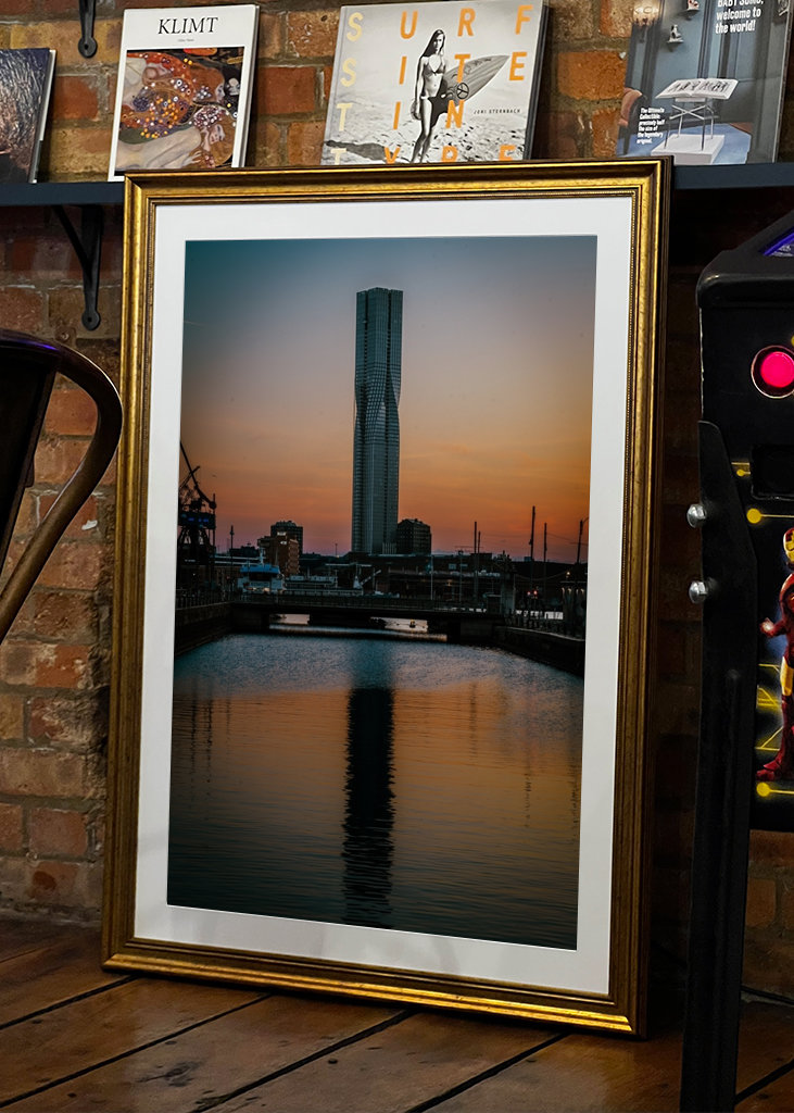 Karlatornet by night