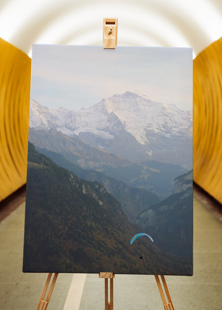 Paraglading across the Alps
