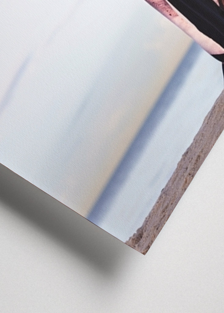 Strandspiegel in einem Kleid drapiert