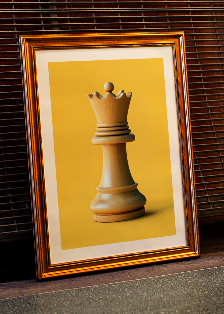 Majestic Queen Chess Piece