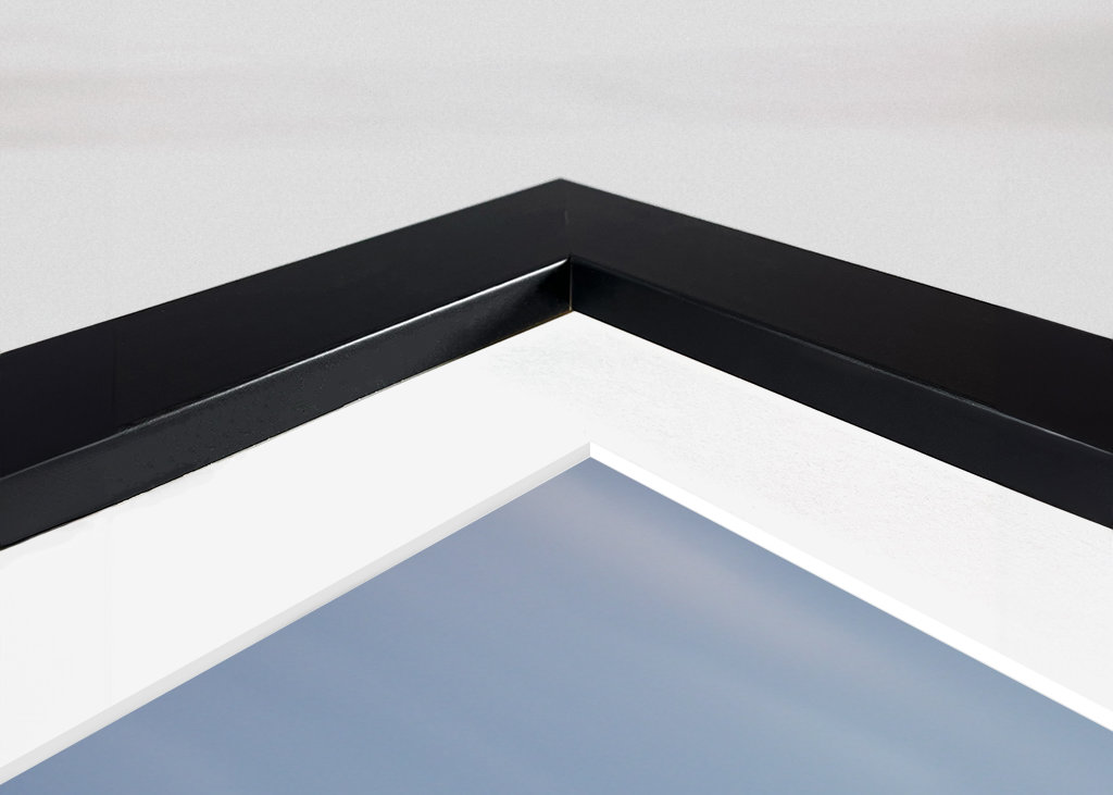 Full moon over Högby lighthous