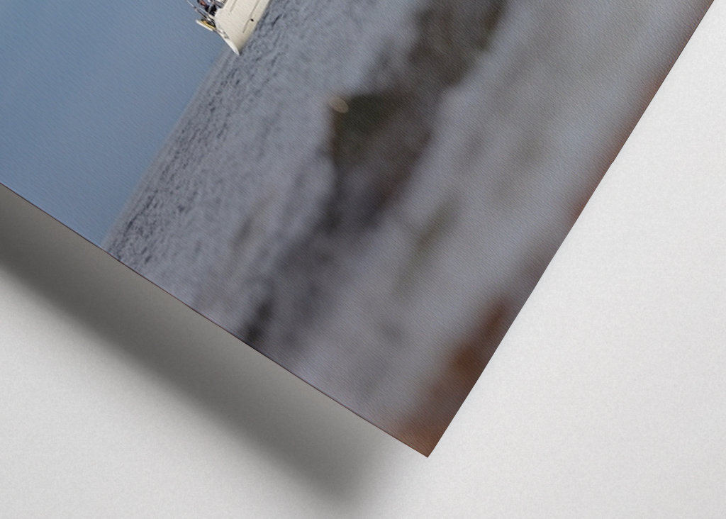 Full moon over Högby lighthous