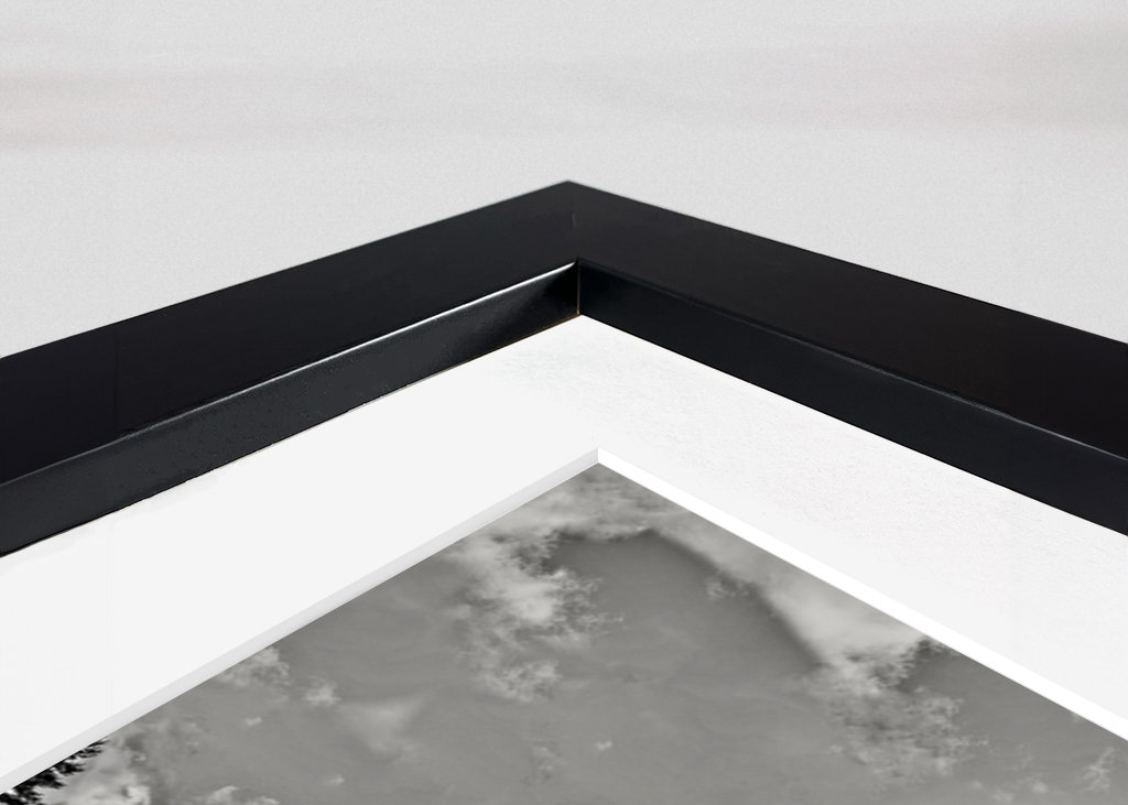 The Unbroken , Black and white