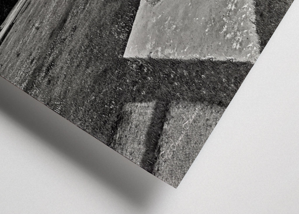 The Unbroken , Black and white