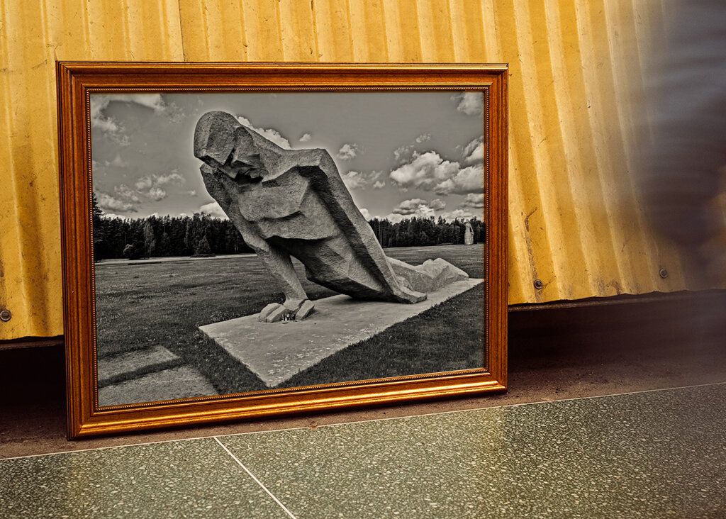 The Unbroken , Black and white