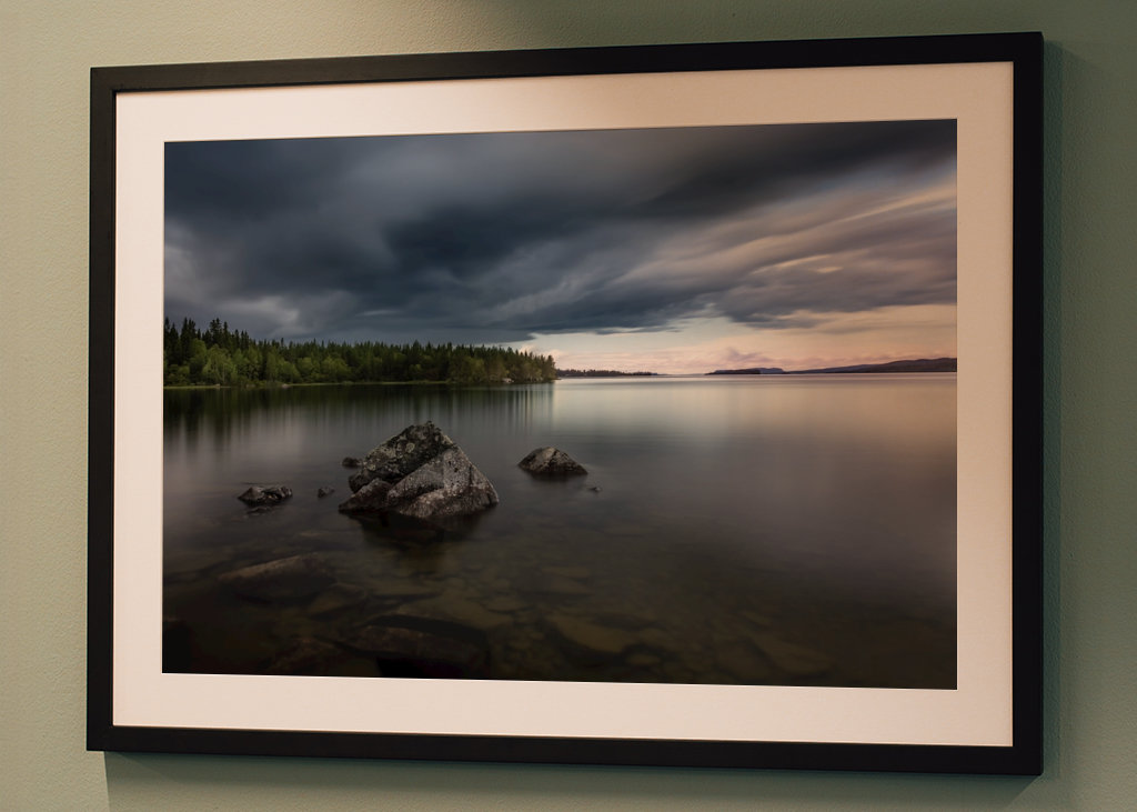 Tyyntä myrskyn edellä