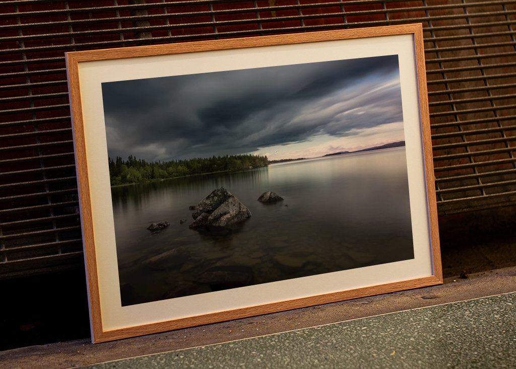 Tyyntä myrskyn edellä