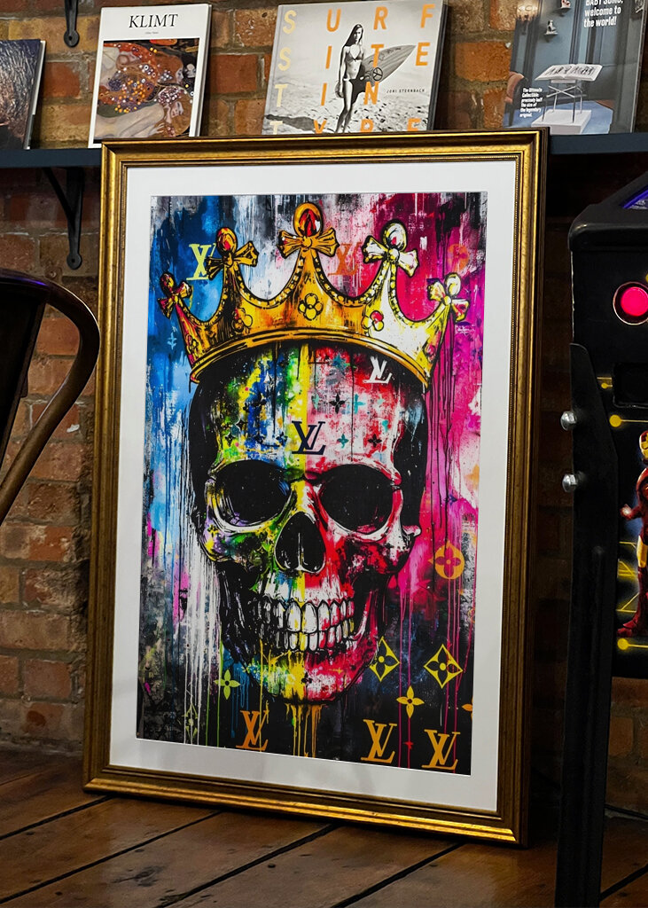 Graffiti art Skull and crown