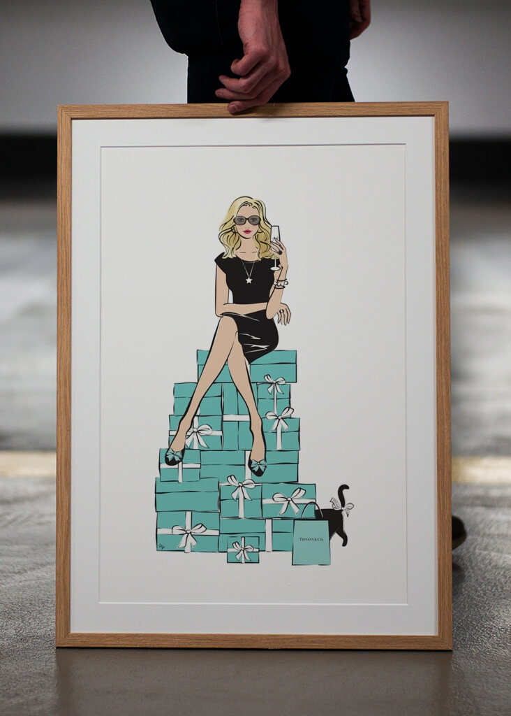 Tiffany Box Blondýna Dívka