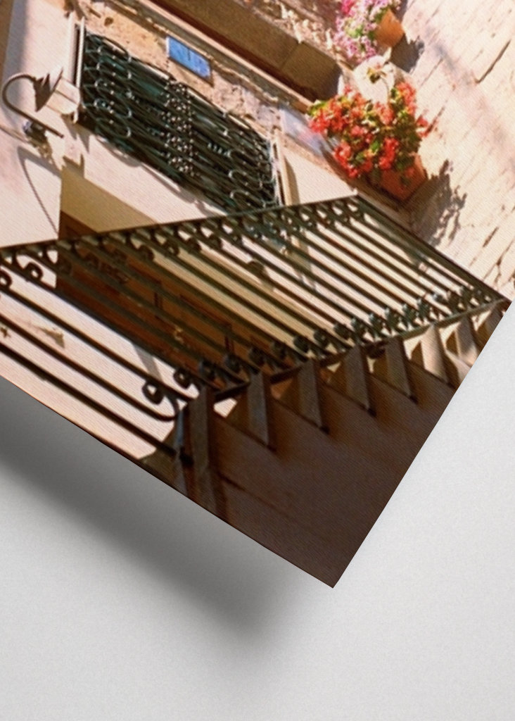 Italská alej s květinami