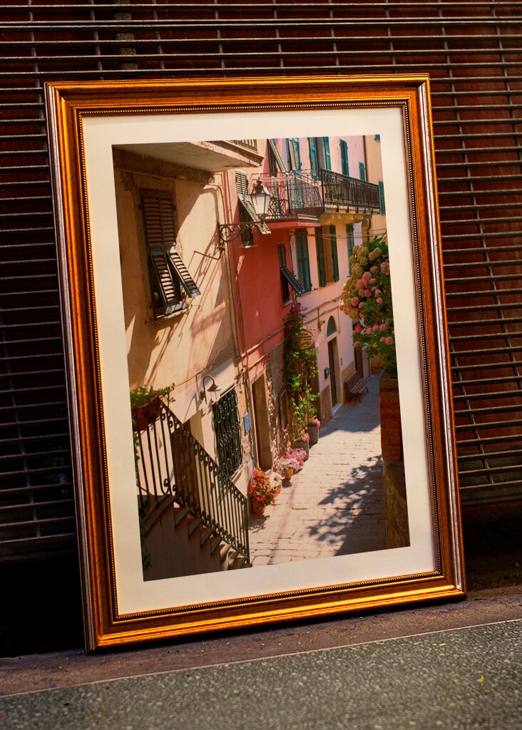 Italská alej s květinami