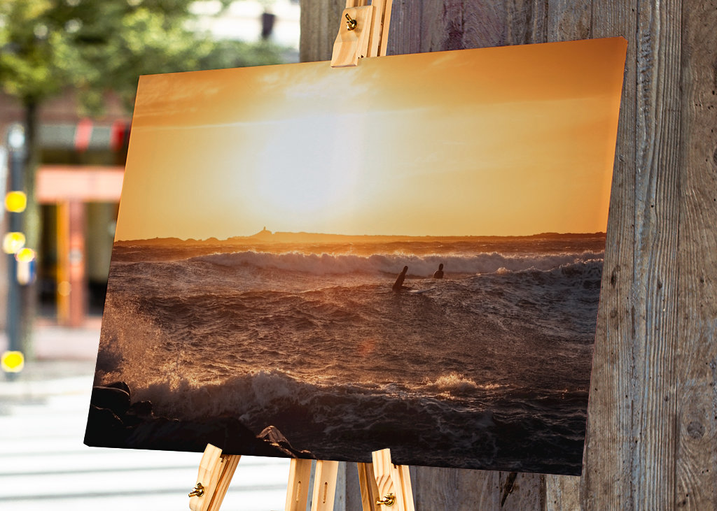 Surfen bei Sonnenuntergang