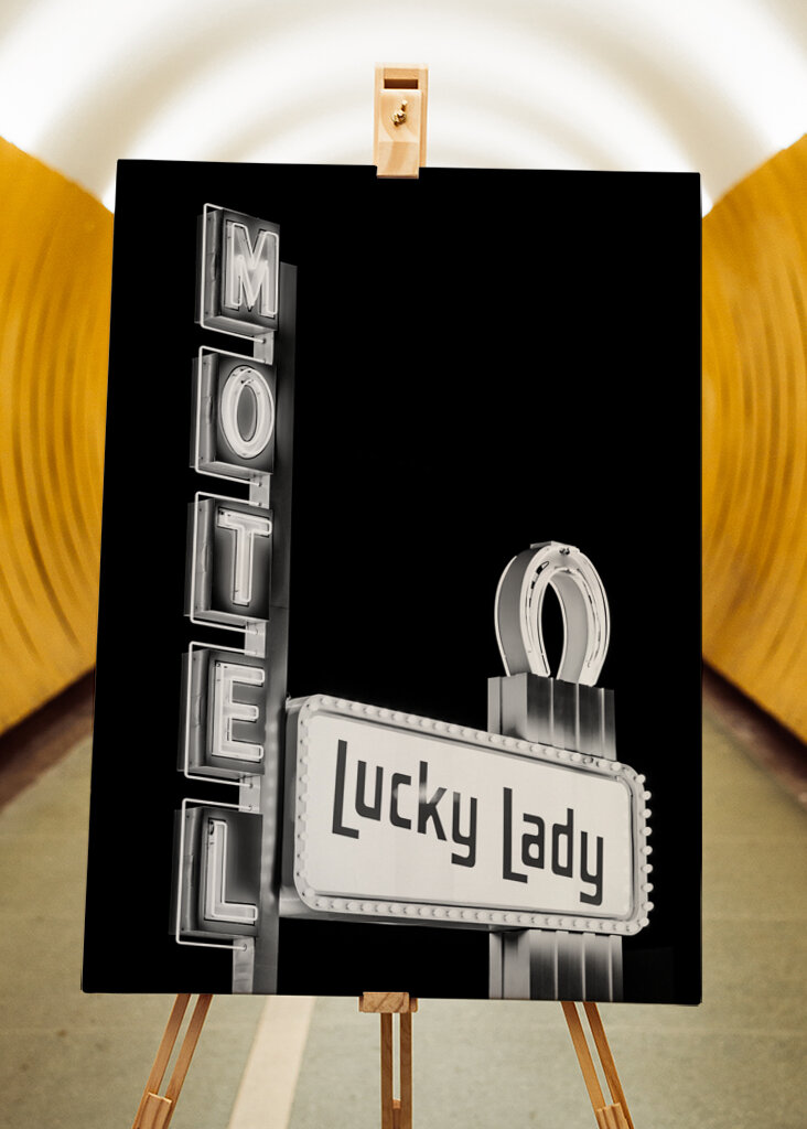 Lucky Motel