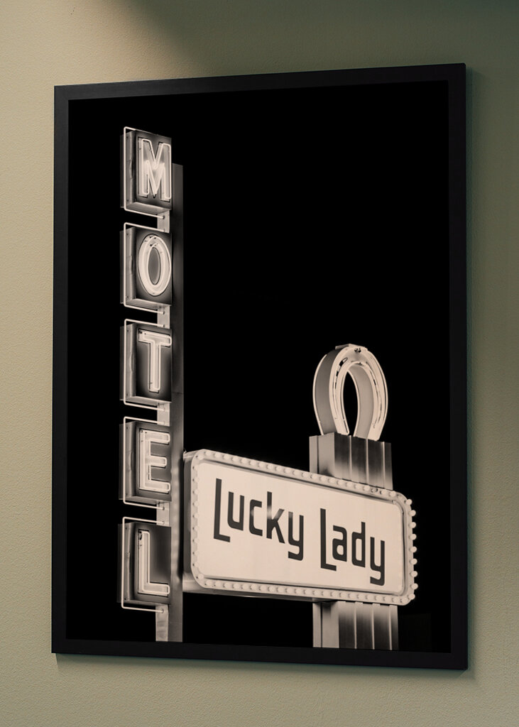 Lucky Motel