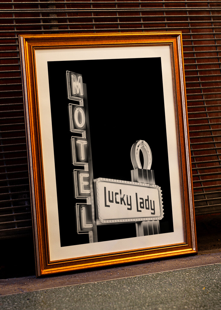 Lucky Motel