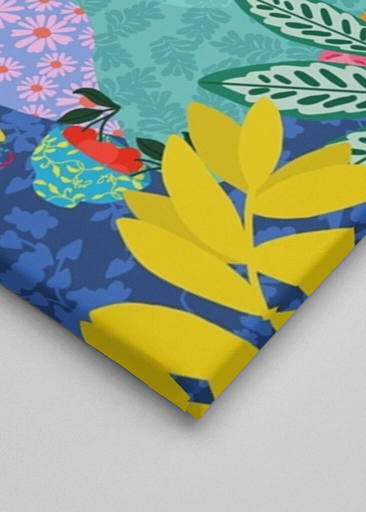 Mädchen liest Lieblingsbuch #2771824