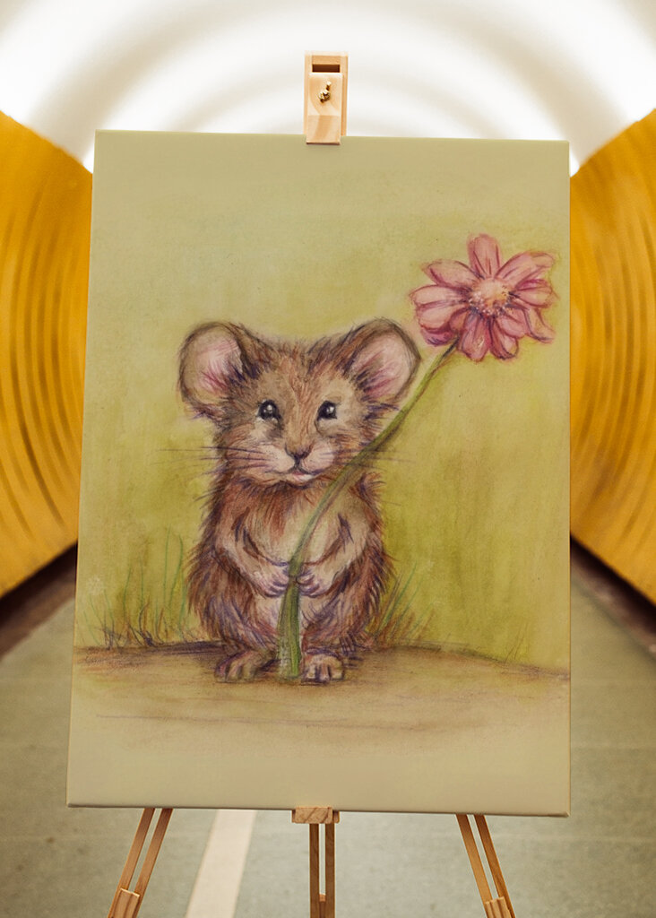 Mouse with flower