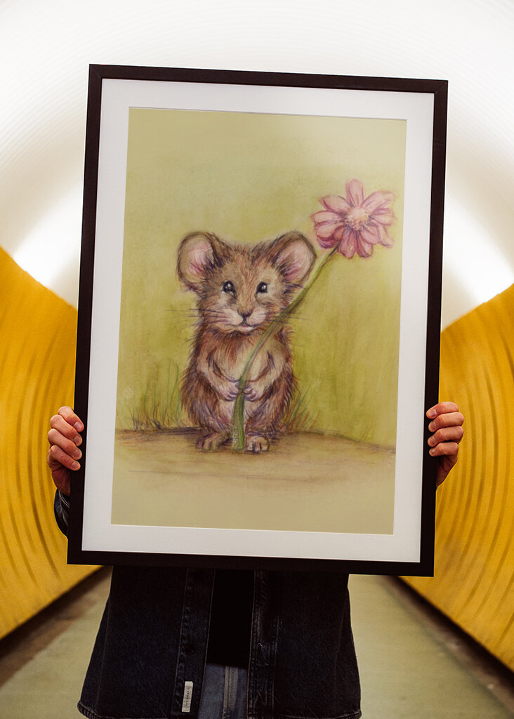 Mouse with flower