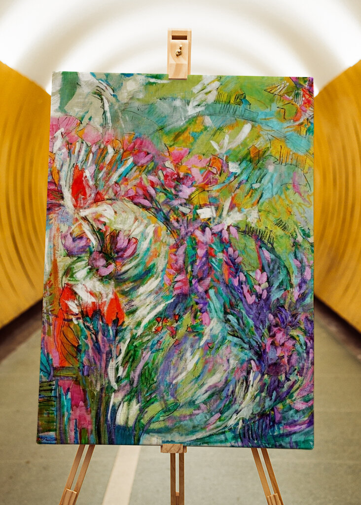 Vibrant Floral Whirl