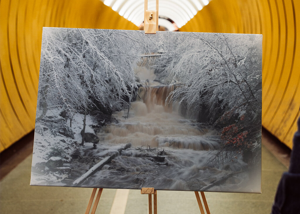 Wodospad zimą i mróz