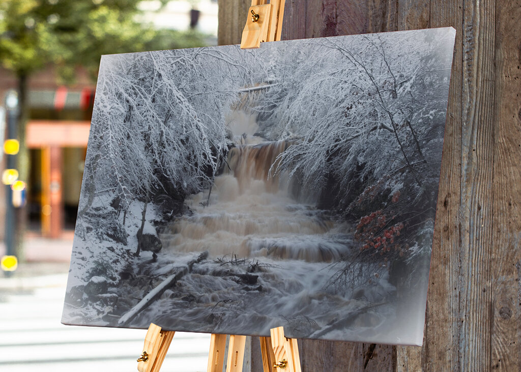Wodospad zimą i mróz