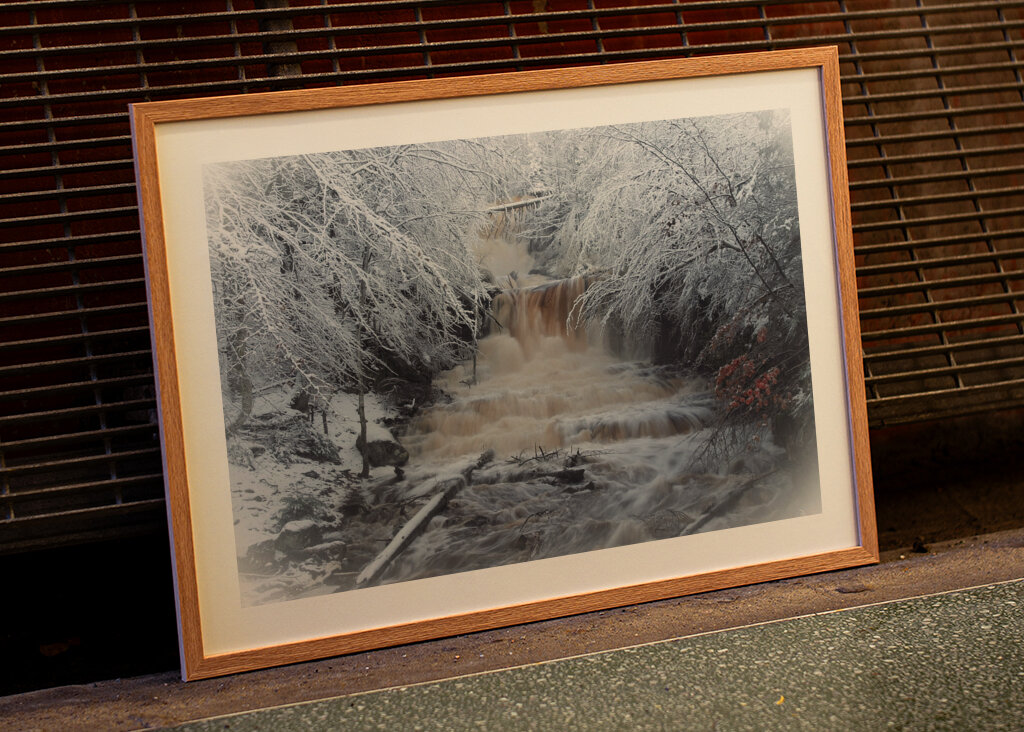 Wodospad zimą i mróz