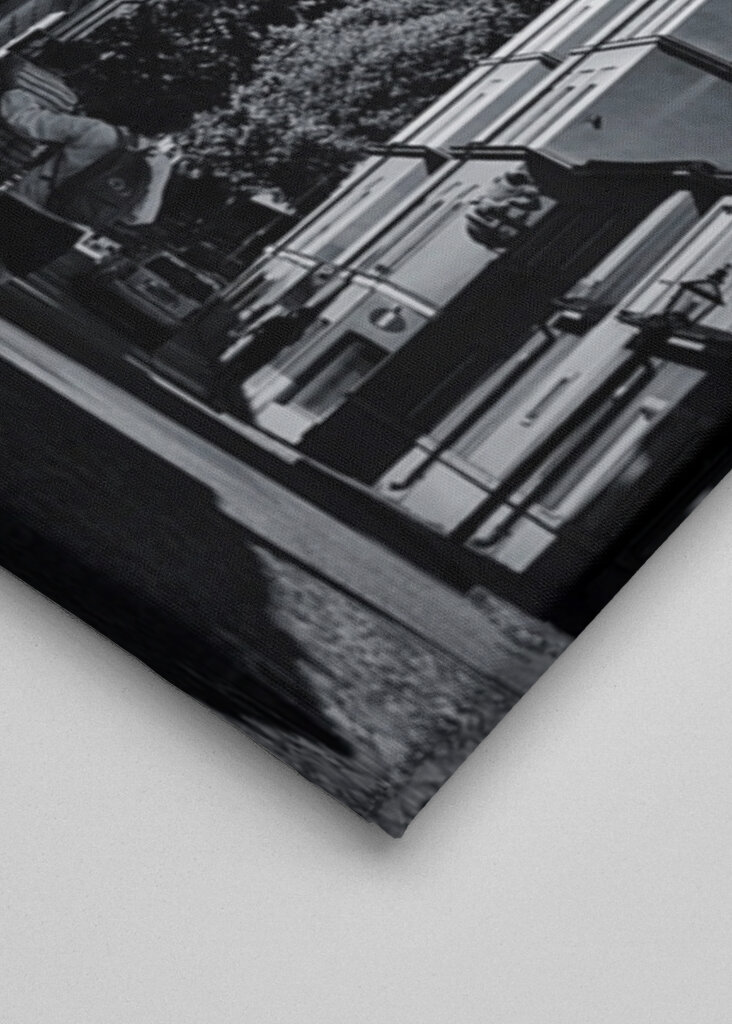 Among houses & Katarina Church