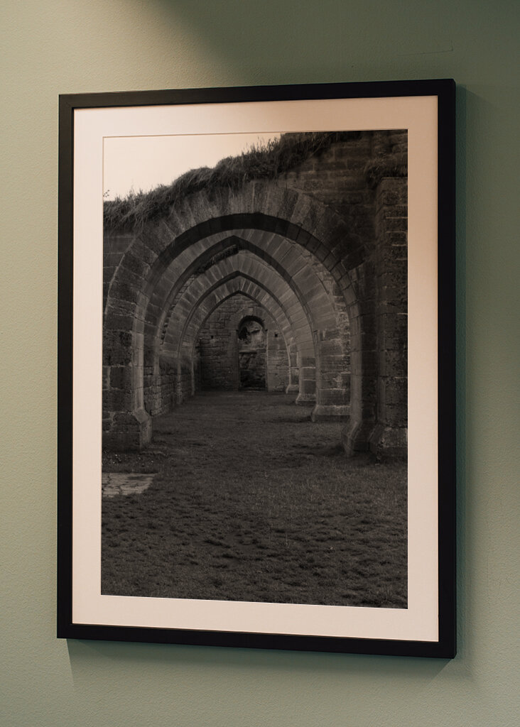 Ruínas do mosteiro de Alvastra corredor 2