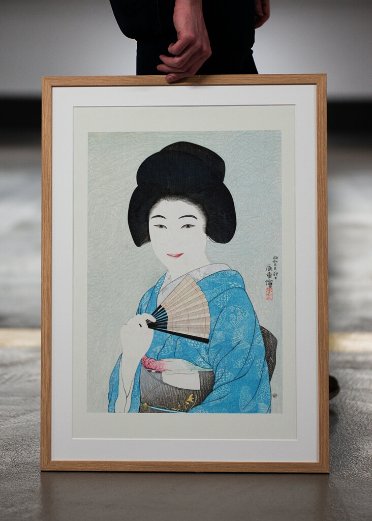 Eleganter blauer Kimono