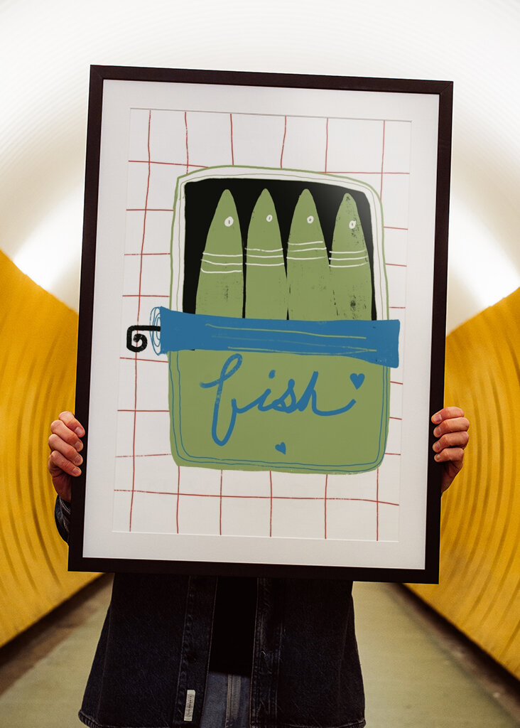 Dose mit grünem Fisch