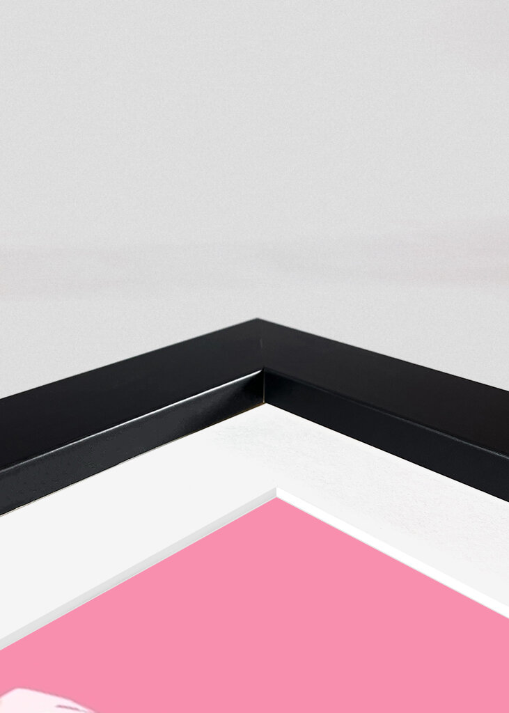 Drømmende lyserød positur