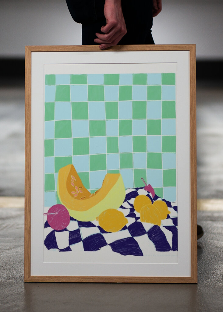 Frukt på rutete klut