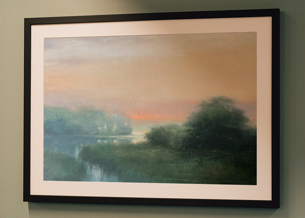 Reflejo del Amanecer Brumoso