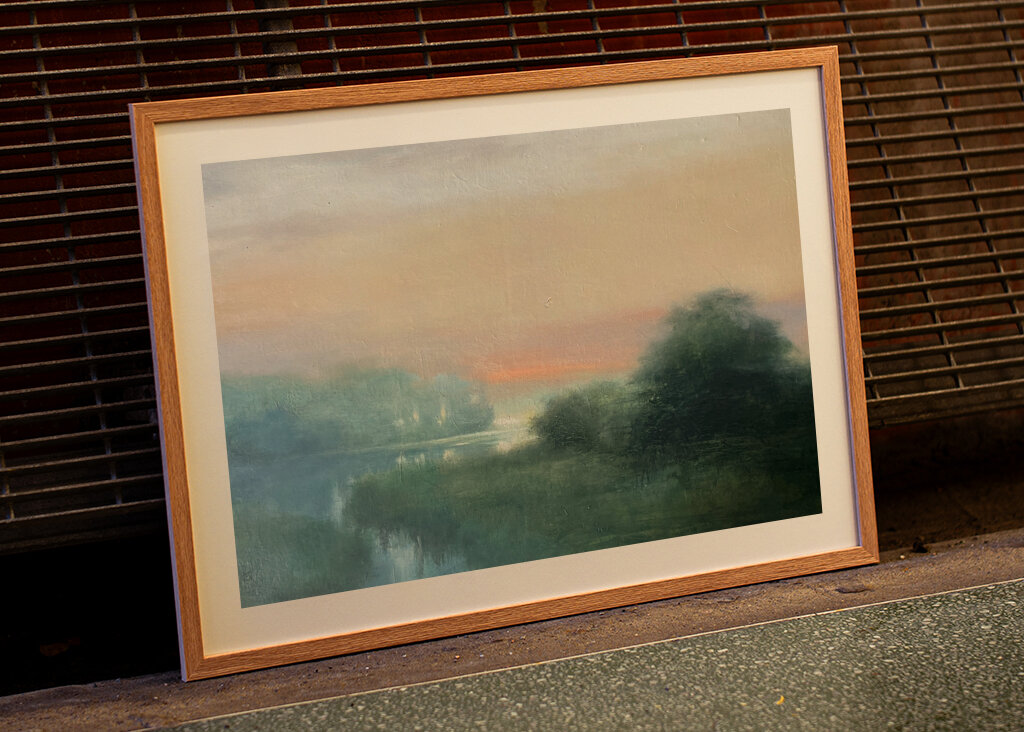 Reflejo del Amanecer Brumoso